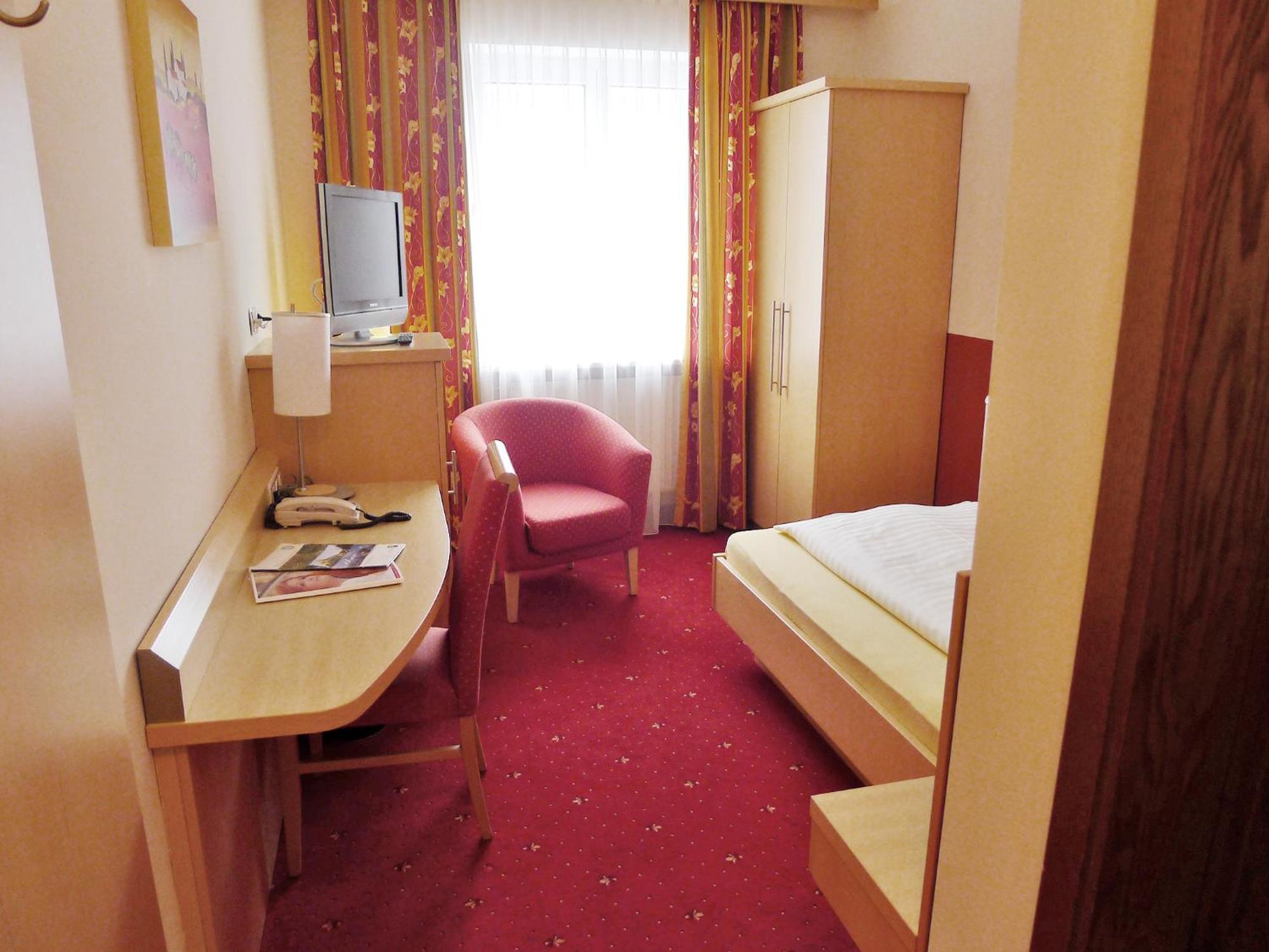 Hotel Restaurant Boeck "Roter Hahn" St. Pölten Pokój zdjęcie