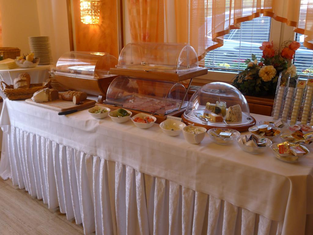 Hotel Restaurant Boeck "Roter Hahn" St. Pölten Zewnętrze zdjęcie