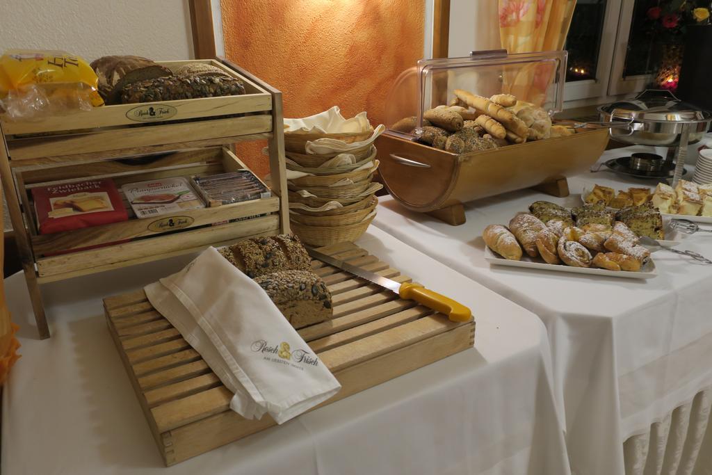 Hotel Restaurant Boeck "Roter Hahn" St. Pölten Zewnętrze zdjęcie