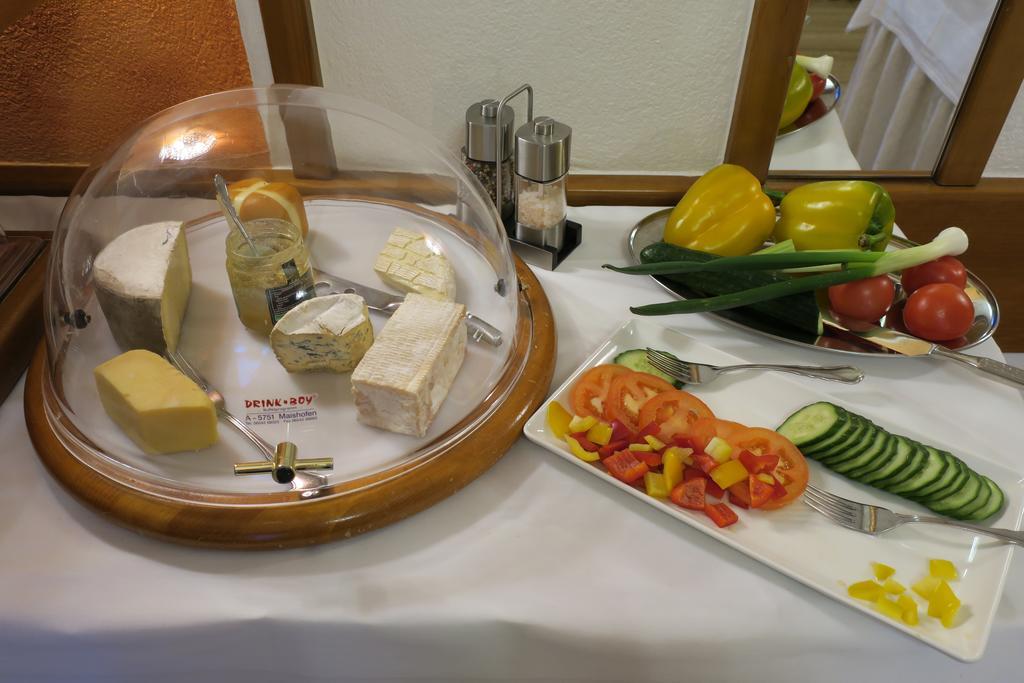 Hotel Restaurant Boeck "Roter Hahn" St. Pölten Zewnętrze zdjęcie
