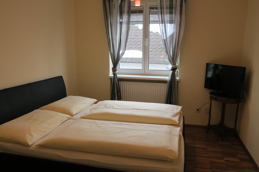 Hotel Restaurant Boeck "Roter Hahn" St. Pölten Zewnętrze zdjęcie